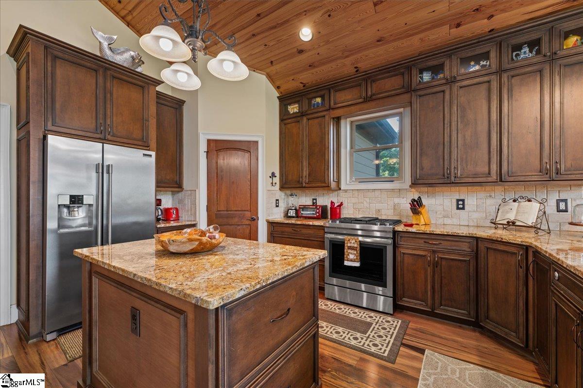 115 Keowee Overlook Road West Union, SC 29696 - Photo 16 of 47