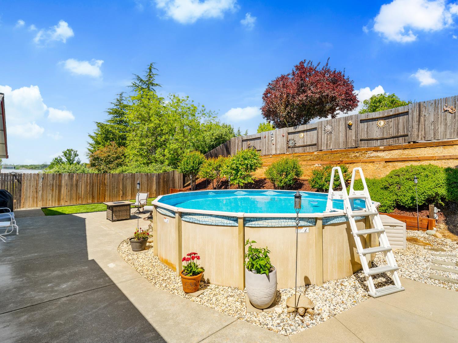 4914 Summit View Court El Dorado, CA 95623 - Photo 21 of 31 a view of a terrace