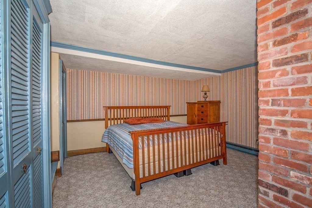 1542 Main Road Granville, MA 01034 - Photo 13 of 42