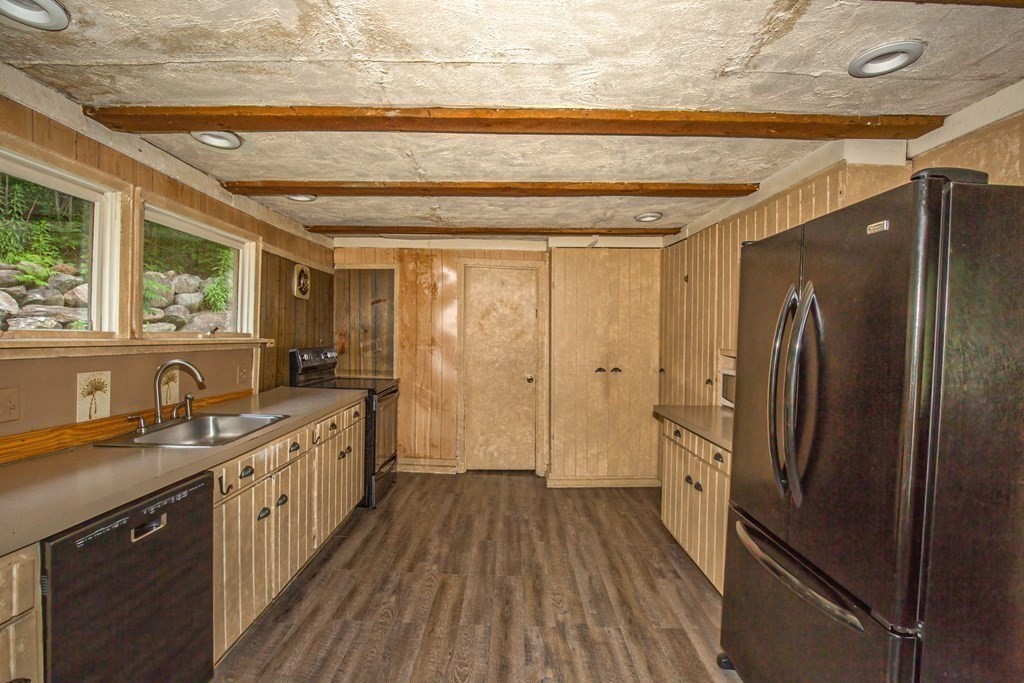 1542 Main Road Granville, MA 01034 - Photo 3 of 42