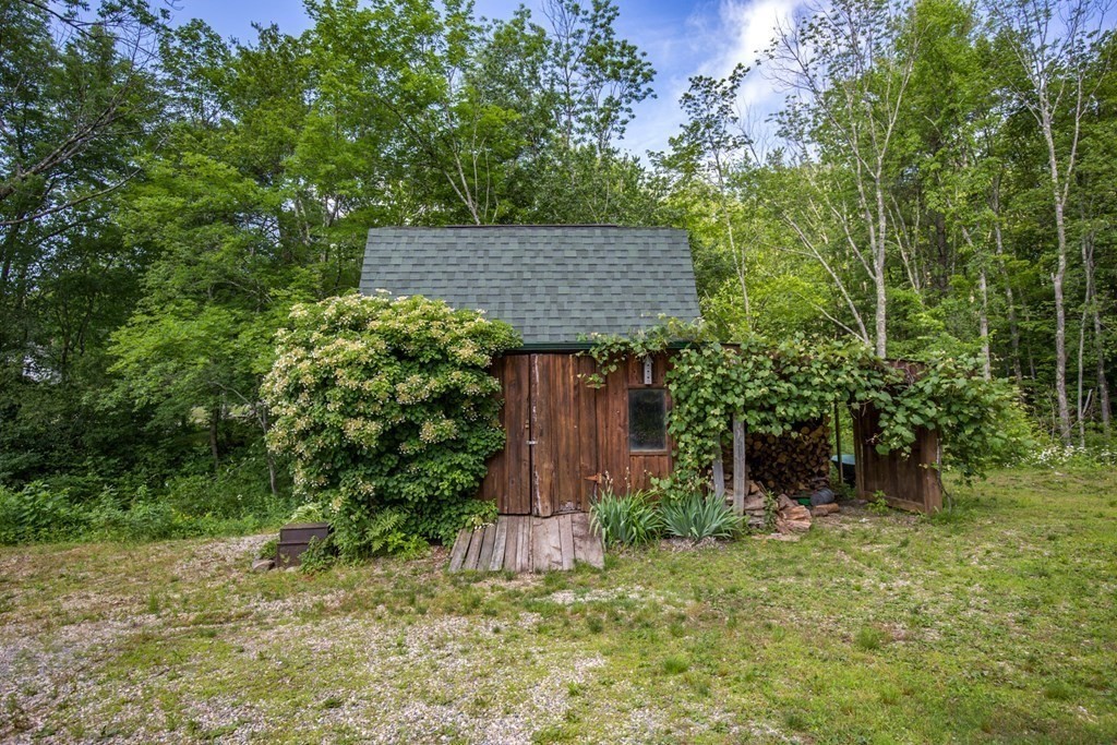 1542 Main Road Granville, MA 01034 - Photo 32 of 42