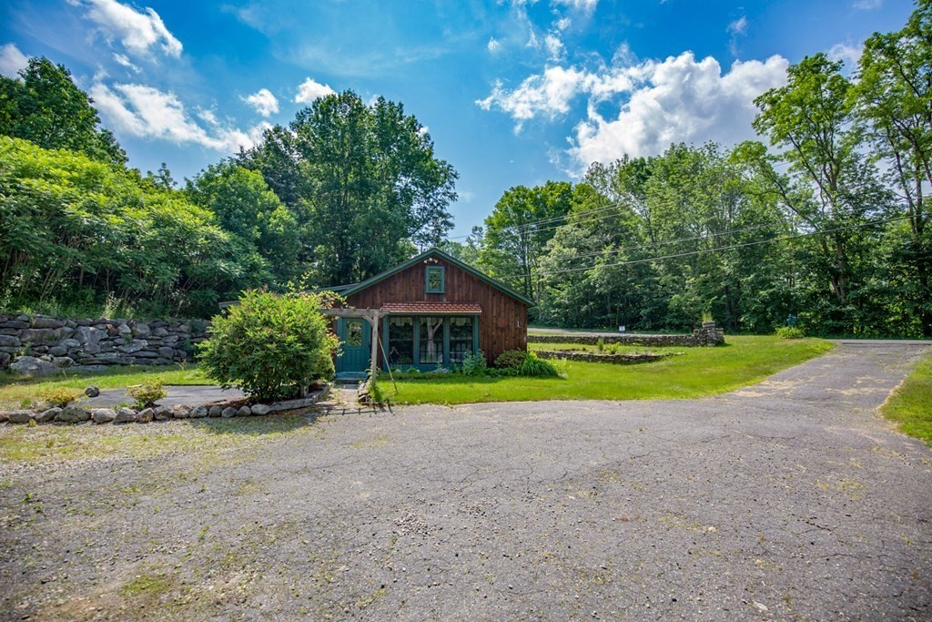 1542 Main Road Granville, MA 01034 - Photo 36 of 42