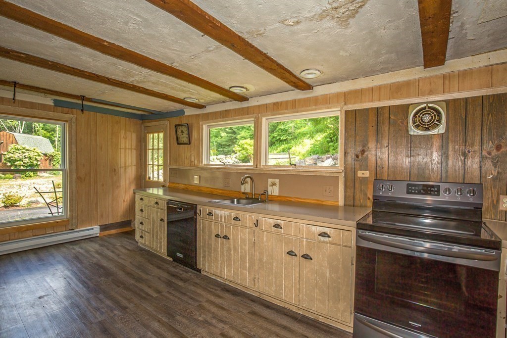 1542 Main Road Granville, MA 01034 - Photo 5 of 42