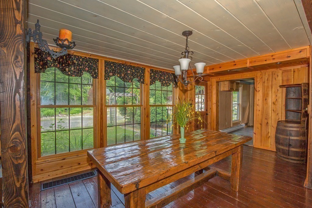1542 Main Road Granville, MA 01034 - Photo 9 of 42