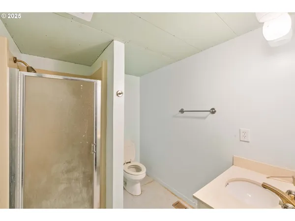 $1,475,000 | 94540 Willanch Lane, North Bend, OR 97459