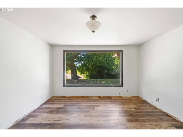 $1,550,000 | 94540 Willanch Lane, North Bend, OR 97459