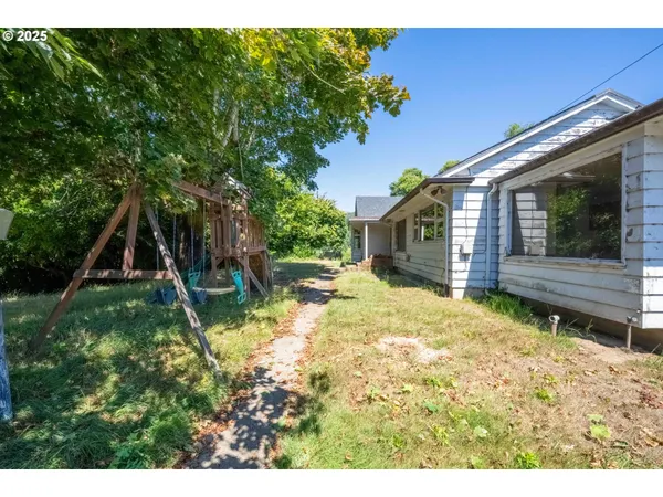 $1,475,000 | 94540 Willanch Lane, North Bend, OR 97459