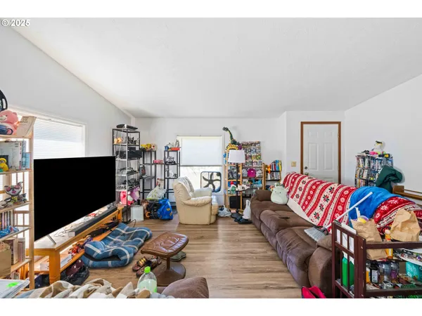 $1,475,000 | 94540 Willanch Lane, North Bend, OR 97459