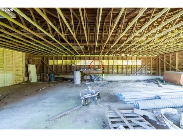 $1,550,000 | 94540 Willanch Lane, North Bend, OR 97459