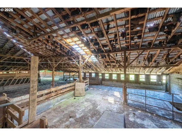 $1,475,000 | 94540 Willanch Lane, North Bend, OR 97459