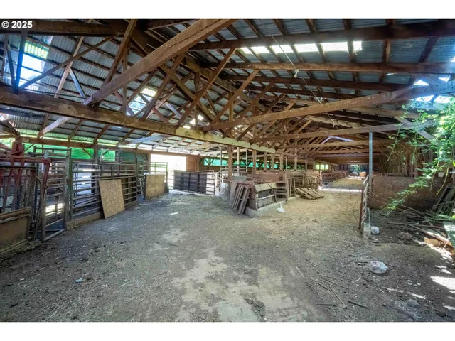 $1,550,000 | 94540 Willanch Lane, North Bend, OR 97459