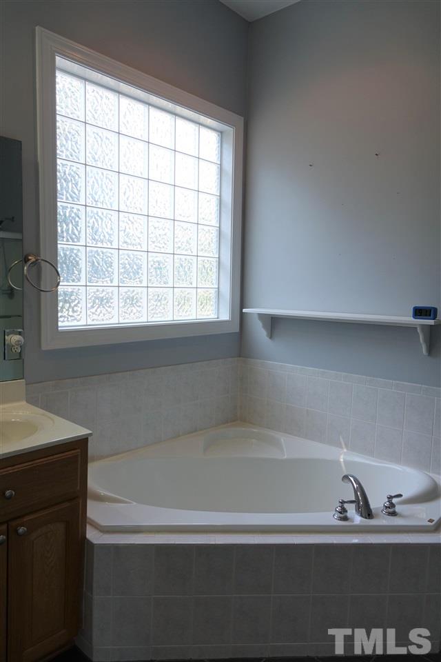 2001 Vintners Court Raleigh, NC 27610 - Photo 13 of 25 Gallery Image 13