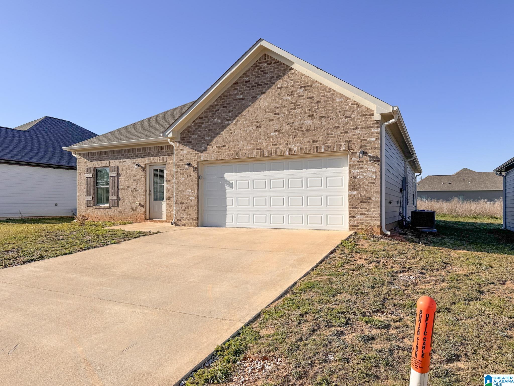 35 Avalon Way Clanton, AL 35045 - Photo 3 of 26