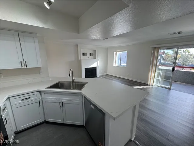 $1,300 | 8600 West Charleston Boulevard, Unit 2149, Las Vegas, NV 89117