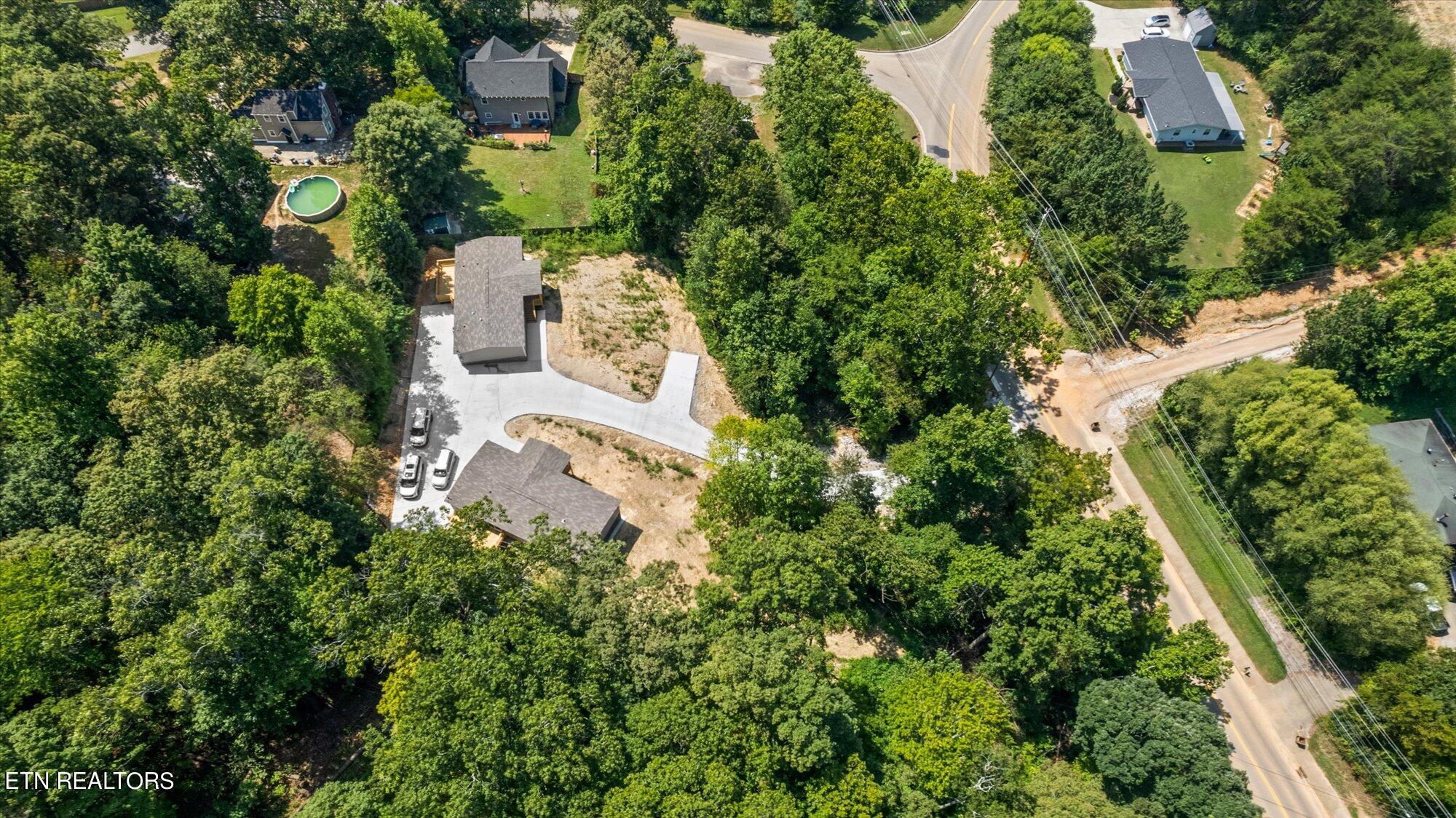 4316 McKamey Road Knoxville, TN 37921 - Photo 23 of 28 26-4318-McKamey-Rd-4316-Knoxville-TN-26