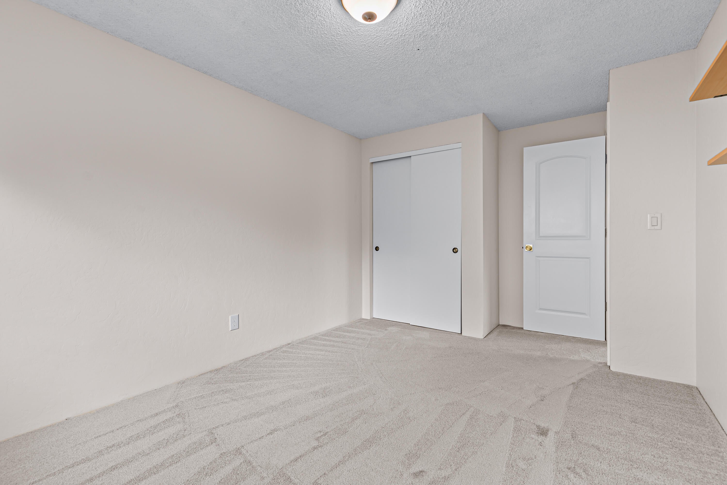 2854 Yvonne Road Medford, OR 97504 - Photo 22 of 41 9R9A0482