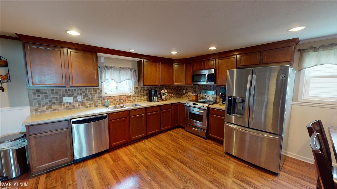 6013 Pointe Tremble Road Algonac, MI 48001 - Photo 4 of 26