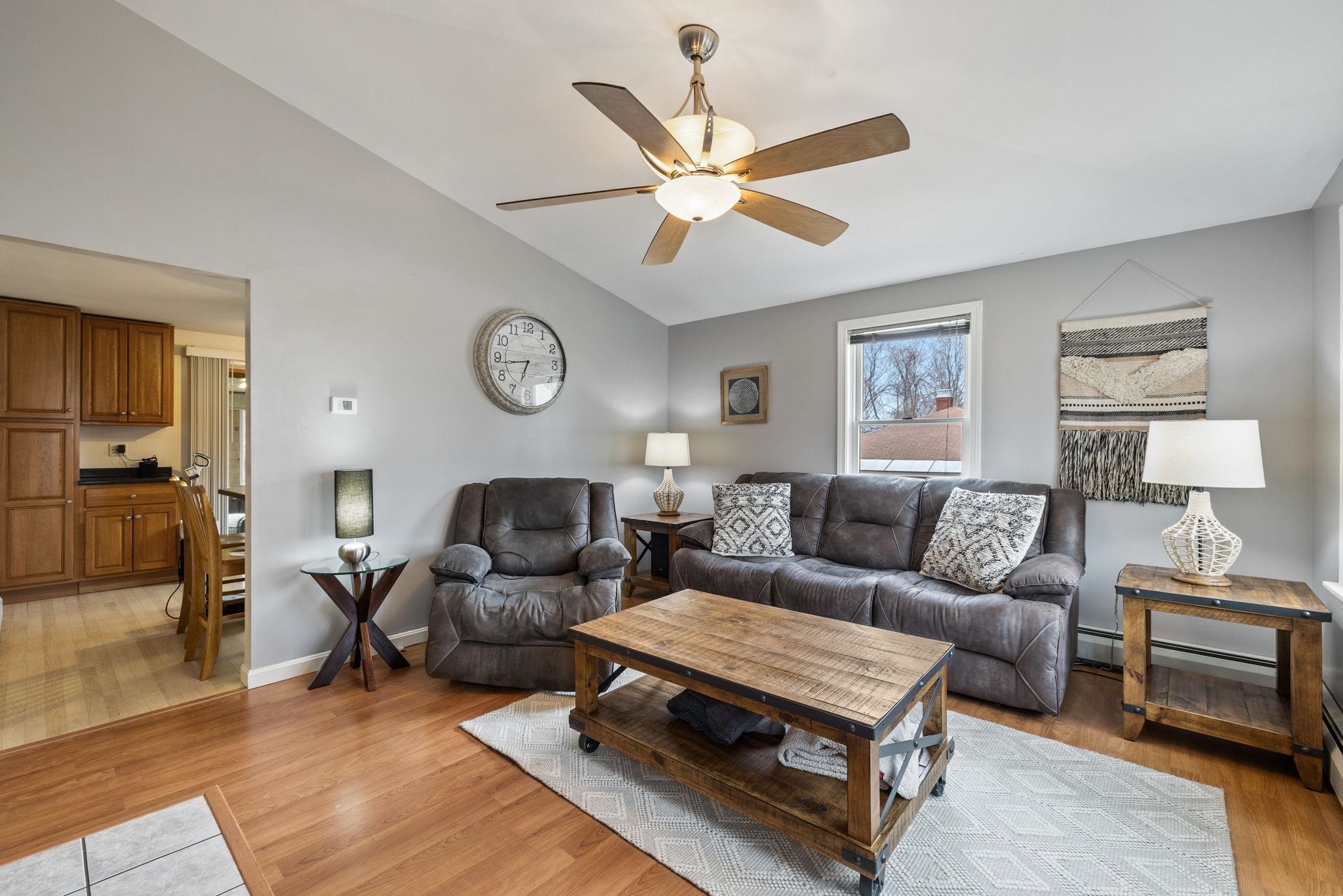 197 Kennard Road Manchester, NH 03104 - Photo 8 of 41