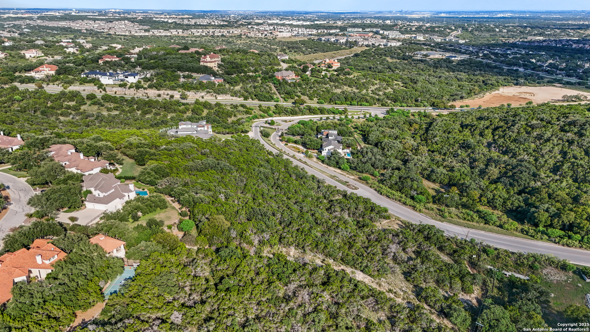 619 Winding Ravine San Antonio, TX 78258 - Photo 15 of 70