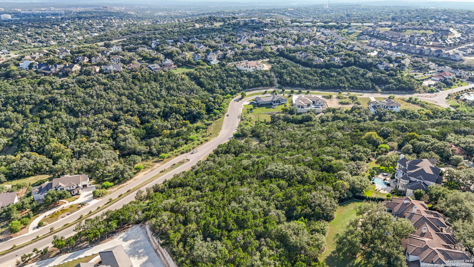 619 Winding Ravine San Antonio, TX 78258 - Photo 16 of 70