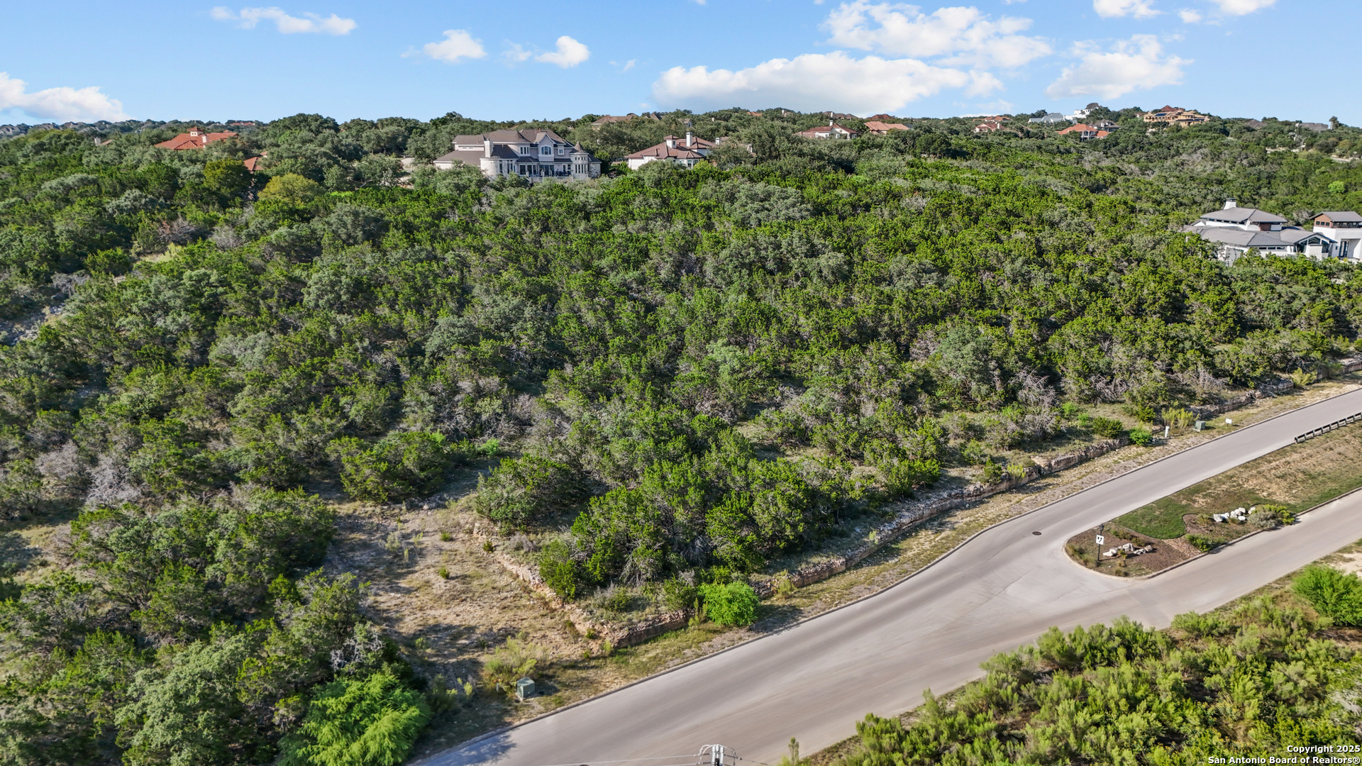 619 Winding Ravine San Antonio, TX 78258 - Photo 20 of 70