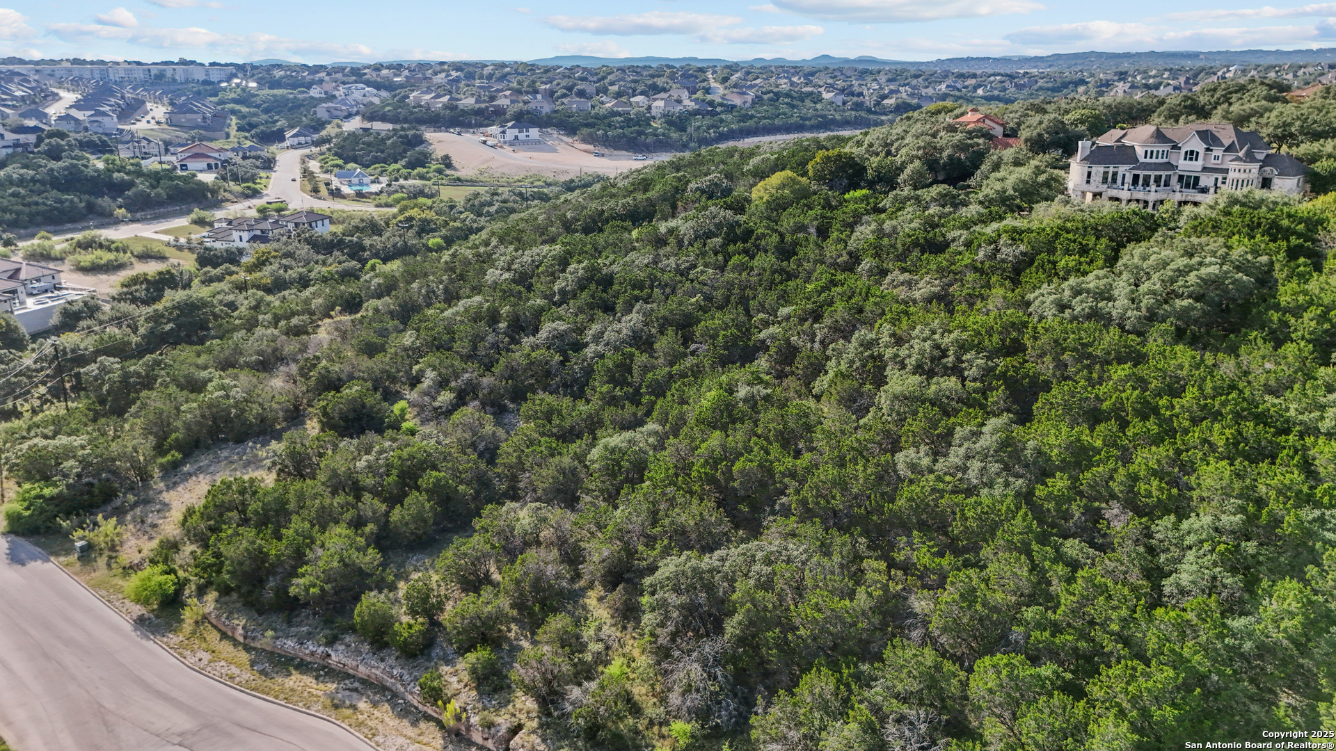 619 Winding Ravine San Antonio, TX 78258 - Photo 8 of 70