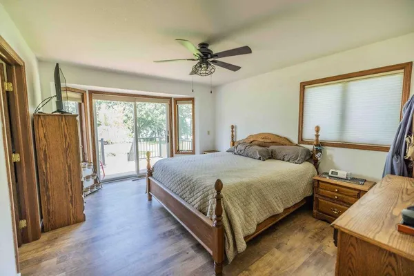 $664,900 | 4 South Fox Lake Drive East, Sherburn, MN 56171