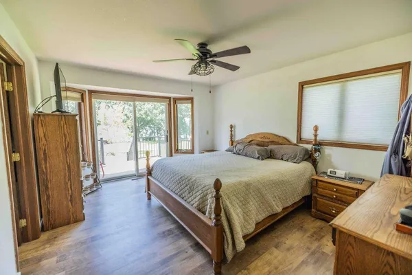 $649,900 | 4 South Fox Lake Drive East, Sherburn, MN 56171