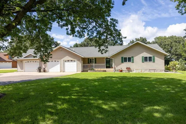$664,900 | 4 South Fox Lake Drive East, Sherburn, MN 56171