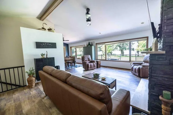 $664,900 | 4 South Fox Lake Drive East, Sherburn, MN 56171