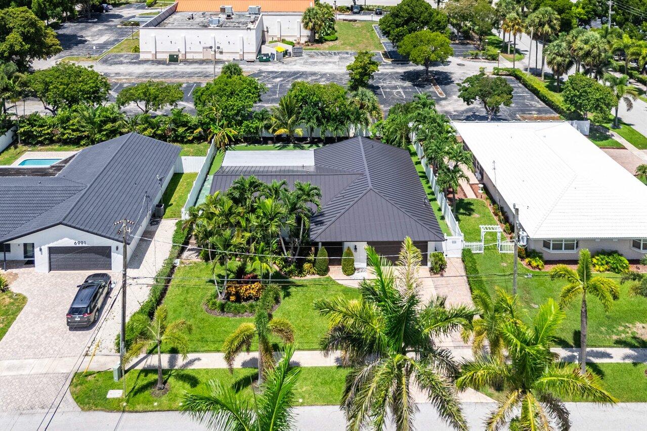 7001 Northeast 7th Avenue Boca Raton, FL 33487 - Photo 49 of 59 037-7001Northeast7thAvenue-BocaRaton-FL-