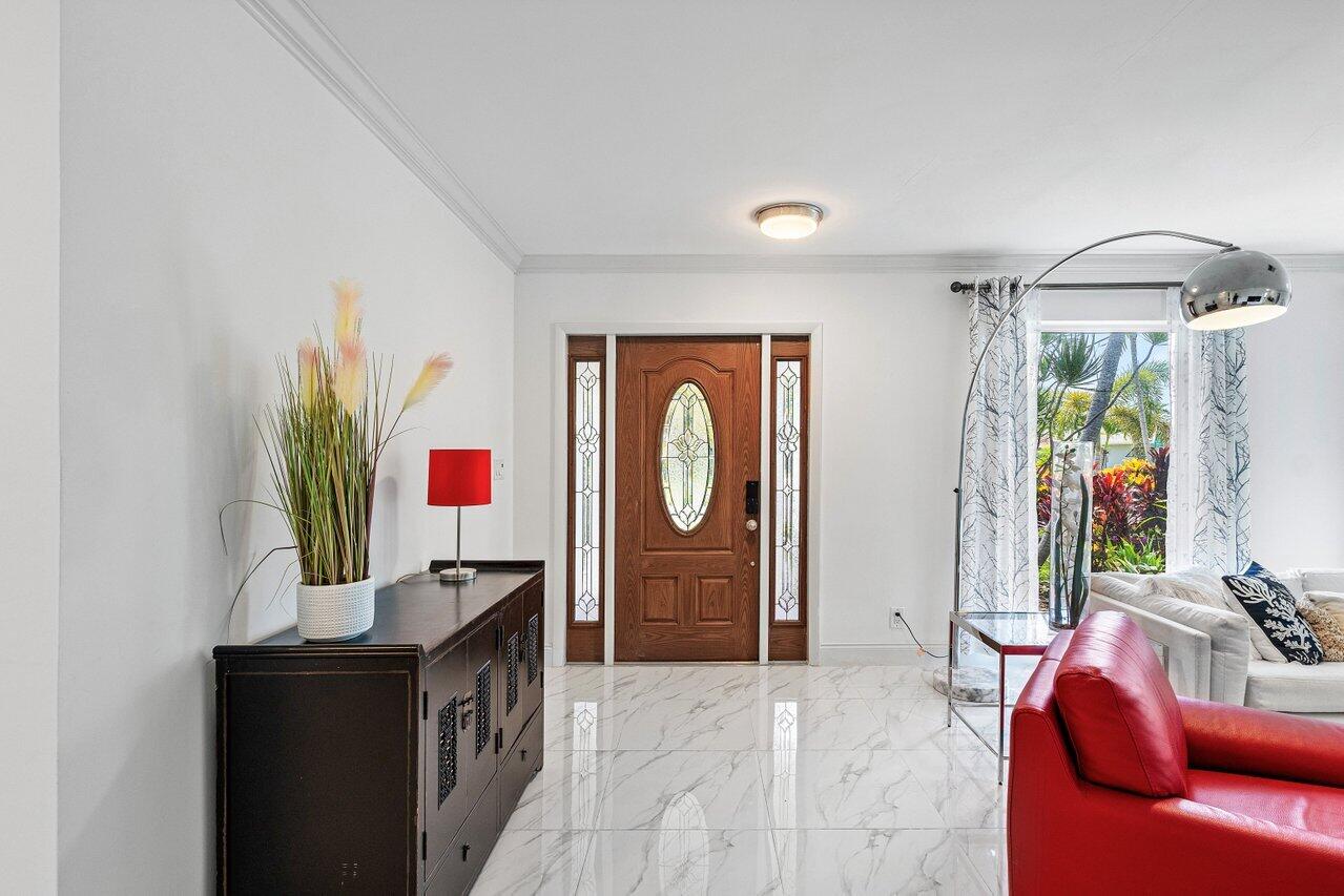 7001 Northeast 7th Avenue Boca Raton, FL 33487 - Photo 10 of 59 005-7001Northeast7thAvenue-BocaRaton-FL-