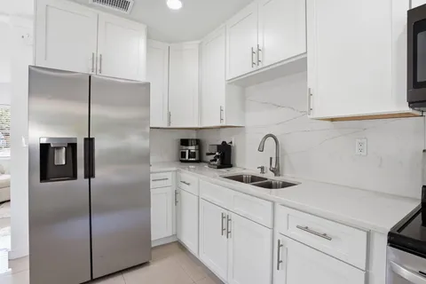 $465,000 | 139 Southwest 21st Way, Fort Lauderdale, FL 33312