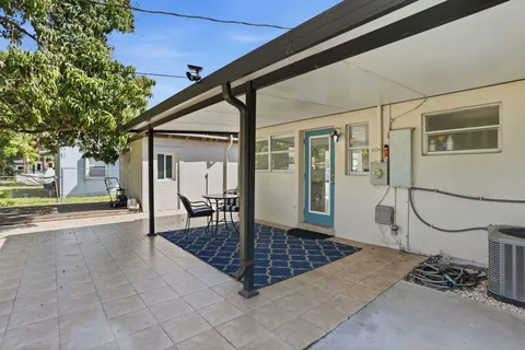 $465,000 | 139 Southwest 21st Way, Fort Lauderdale, FL 33312