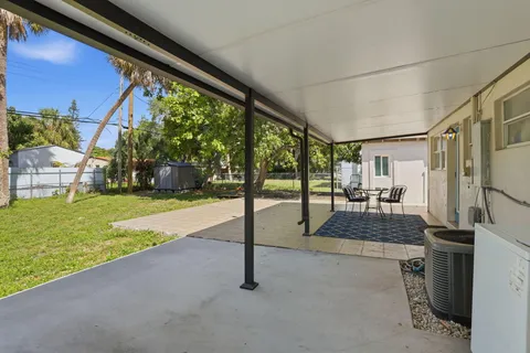 $465,000 | 139 Southwest 21st Way, Fort Lauderdale, FL 33312