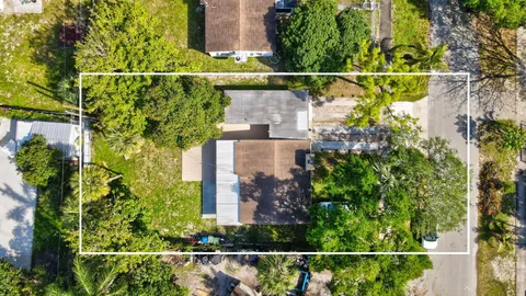 $465,000 | 139 Southwest 21st Way, Fort Lauderdale, FL 33312