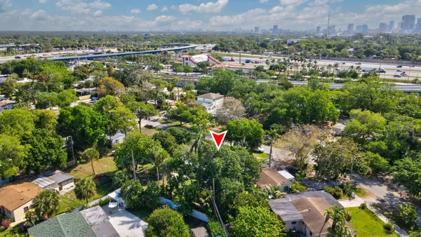 $465,000 | 139 Southwest 21st Way, Fort Lauderdale, FL 33312