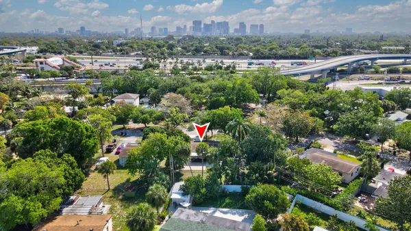 $465,000 | 139 Southwest 21st Way, Fort Lauderdale, FL 33312