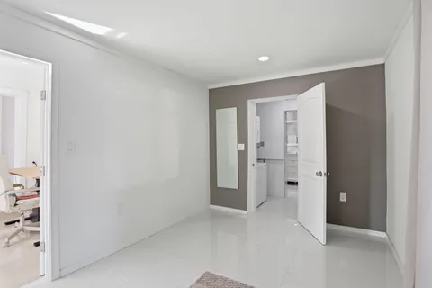 $465,000 | 139 Southwest 21st Way, Fort Lauderdale, FL 33312