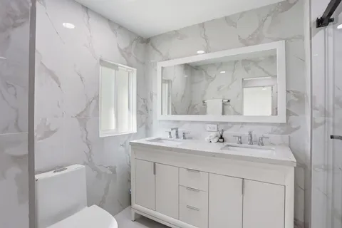 $465,000 | 139 Southwest 21st Way, Fort Lauderdale, FL 33312