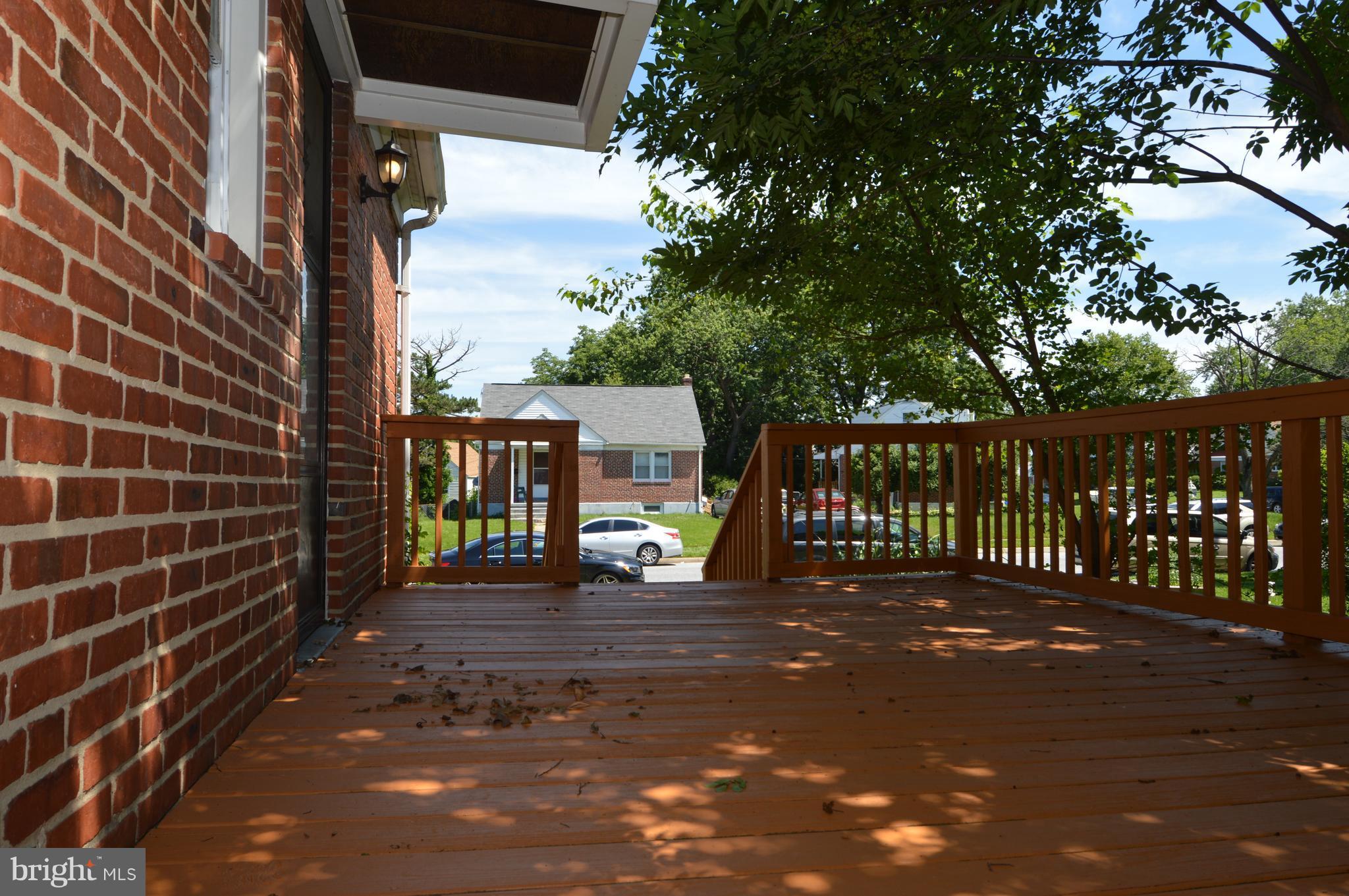 7111 Brompton Road Baltimore, MD 21207 - Photo 23 of 28 Deck