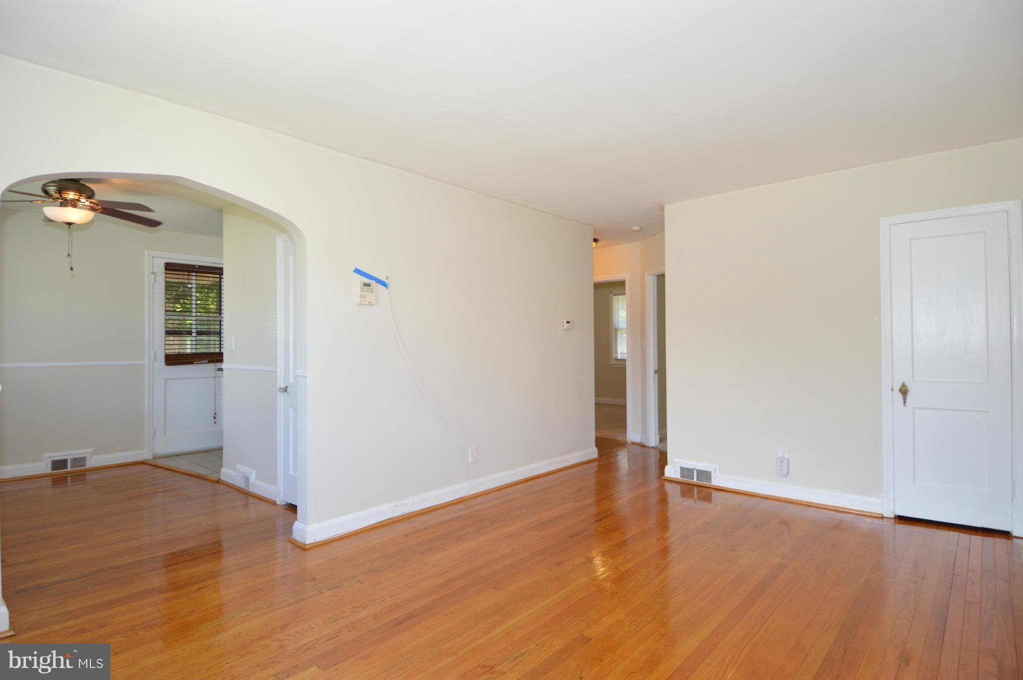 7111 Brompton Road Baltimore, MD 21207 - Photo 7 of 28 Interior (General)