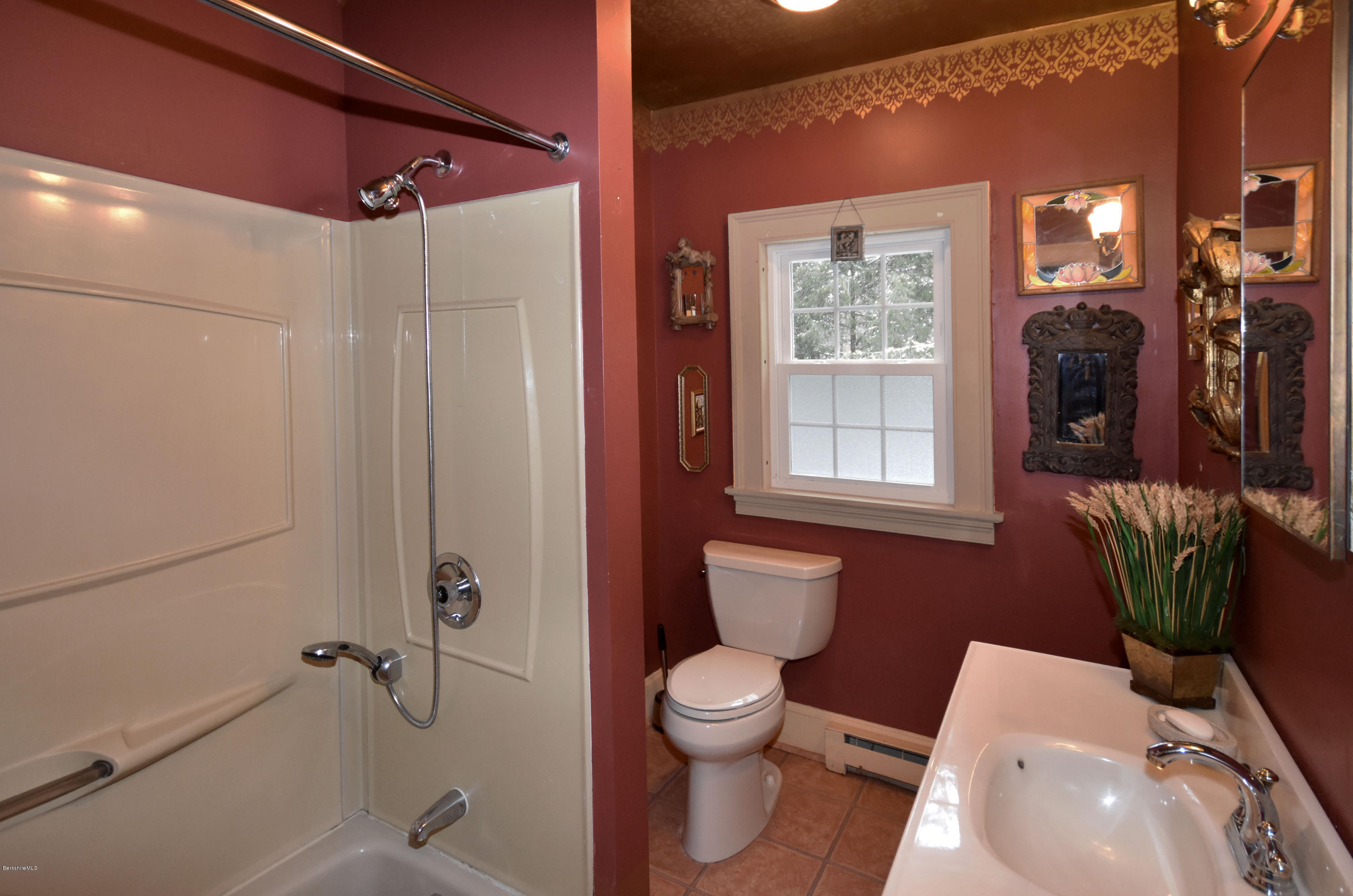57 Main Street, Unit 8 Stockbridge, MA 01262 - Photo 17 of 33 Full Bath