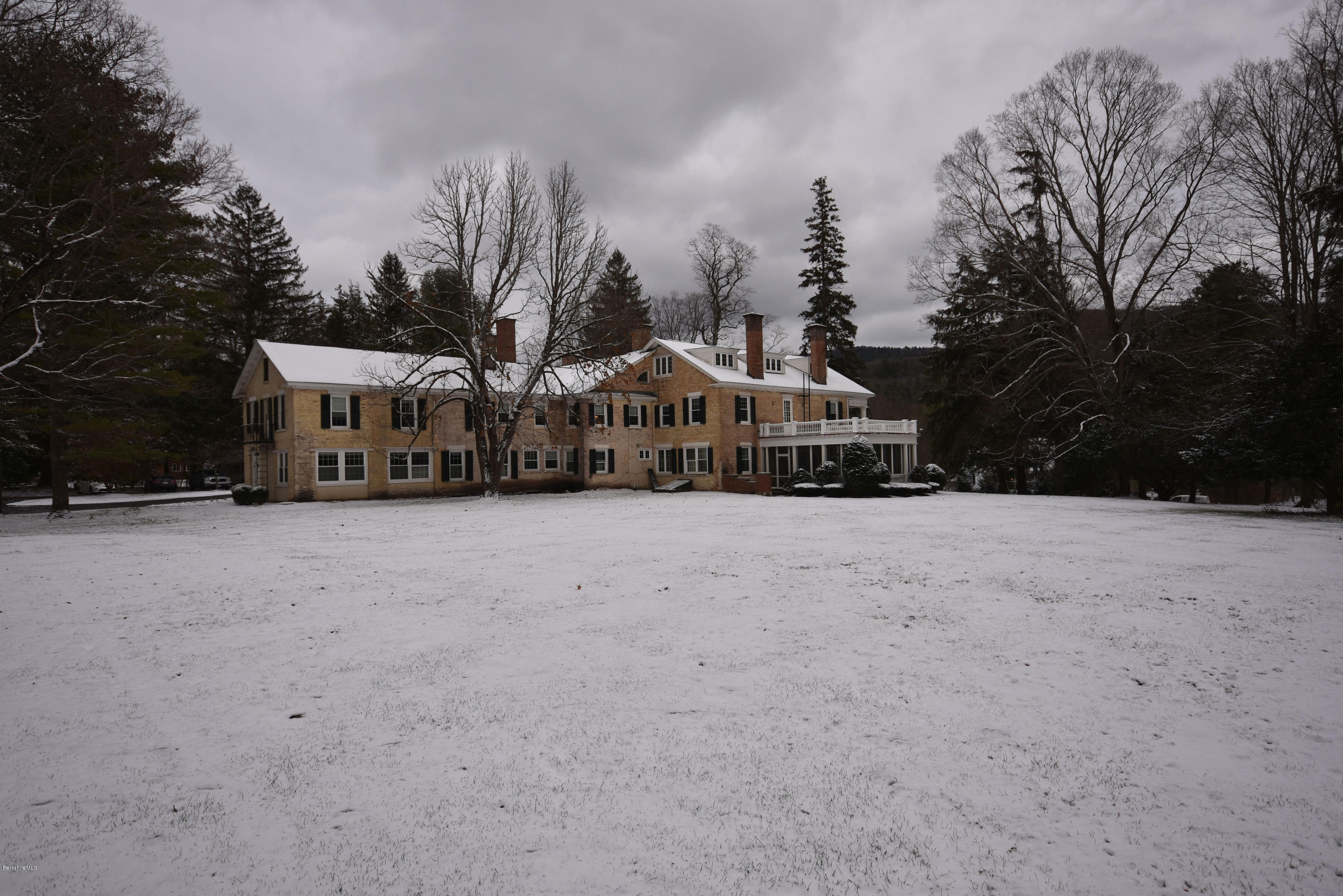 57 Main Street, Unit 8 Stockbridge, MA 01262 - Photo 23 of 33 Exterior