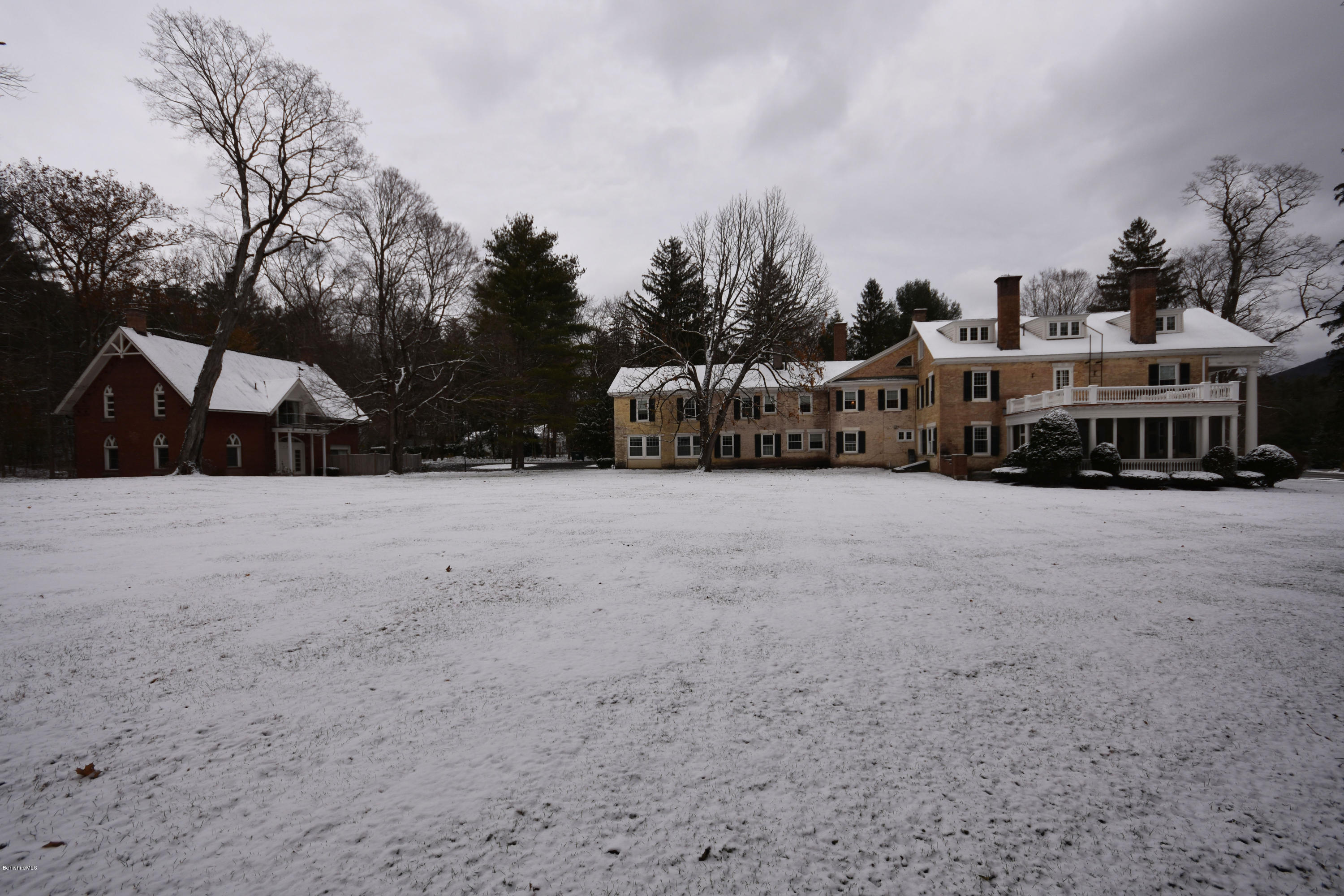 57 Main Street, Unit 8 Stockbridge, MA 01262 - Photo 24 of 33 Exterior