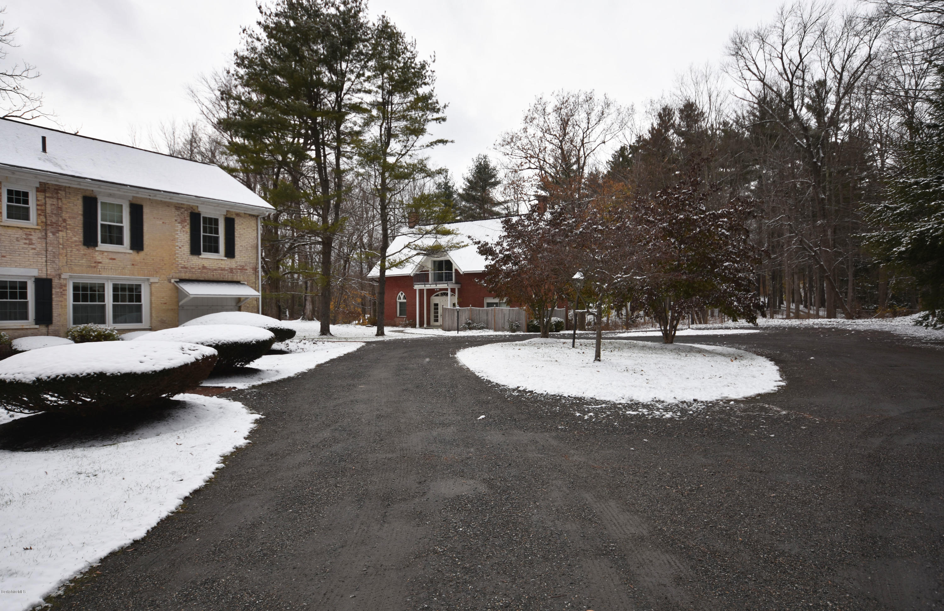 57 Main Street, Unit 8 Stockbridge, MA 01262 - Photo 30 of 33 Exterior
