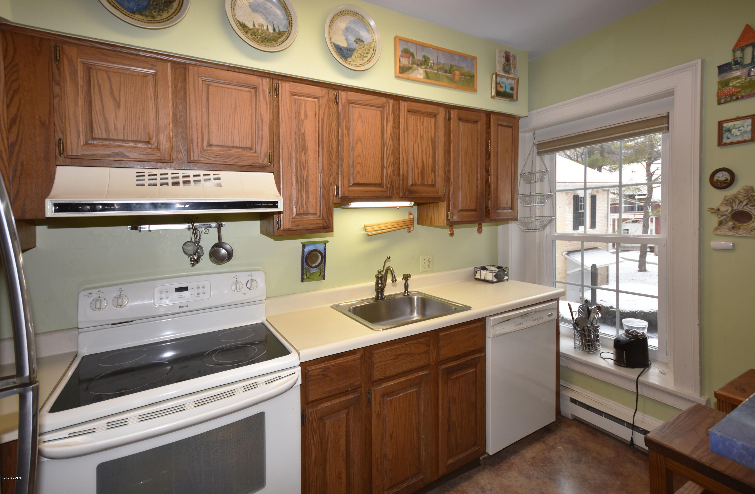 57 Main Street, Unit 8 Stockbridge, MA 01262 - Photo 10 of 33 Kitchen