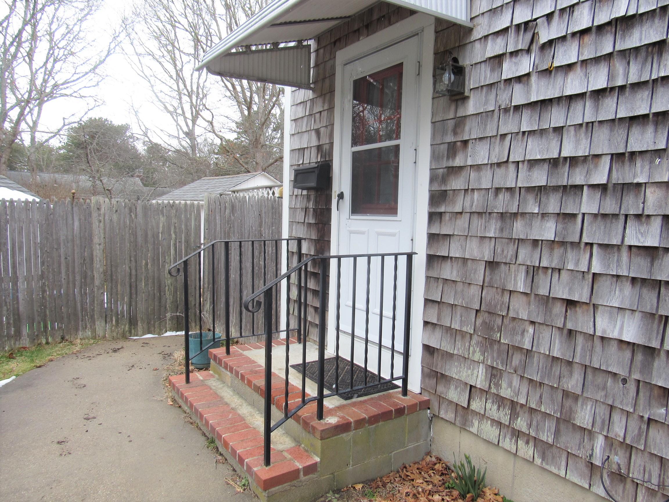 433 Lincoln Rd Extension Barnstable, MA 02601 - Photo 3 of 22 IMG_8297