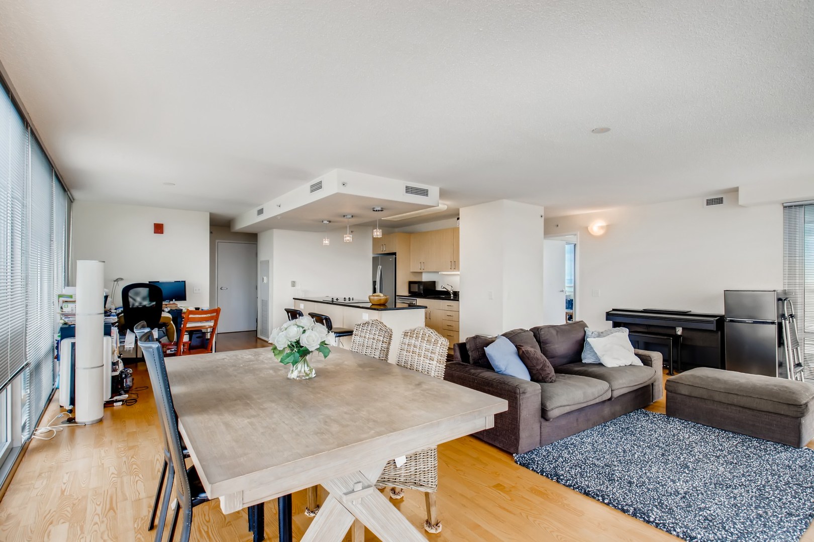 800 Elgin Road, Unit 1421 Evanston, IL 60201 - Photo 3 of 11