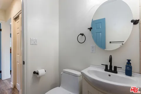 $899,000 | 8362 Shirley Avenue, Northridge, CA 91324